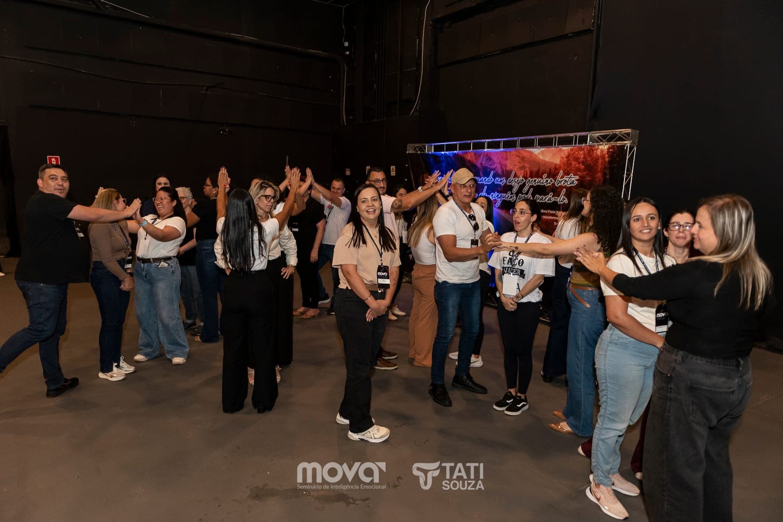 Dinâmica em grupo na 14ª edição do MOVA